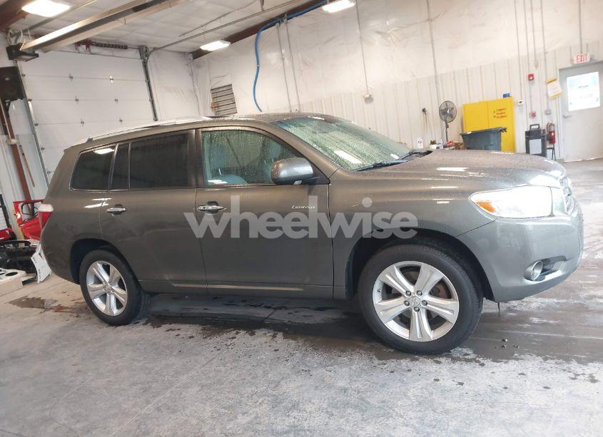 Photo 13 of 2008 Toyota Highlander LIMITED (VIN JTEES42A082056898)