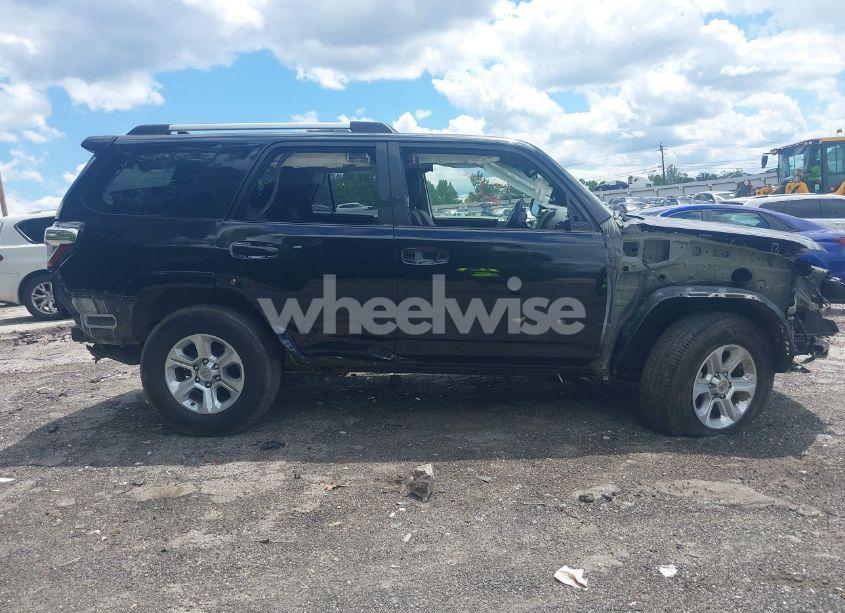 Photo 14 of 2022 Toyota 4runner SR5 (VIN JTEEU5JR0N5257119)