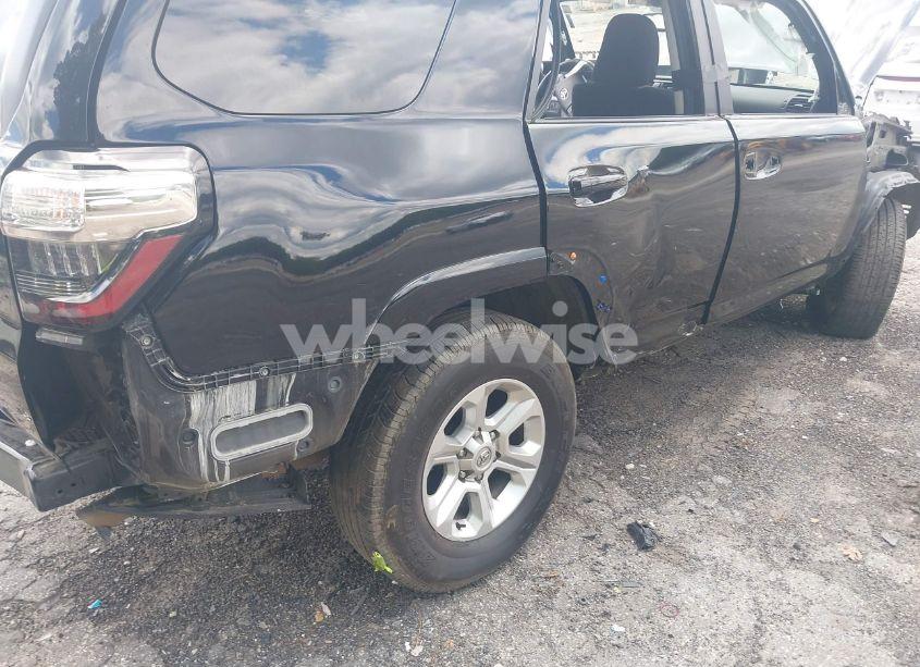 Photo 19 of 2022 Toyota 4runner SR5 (VIN JTEEU5JR0N5257119)