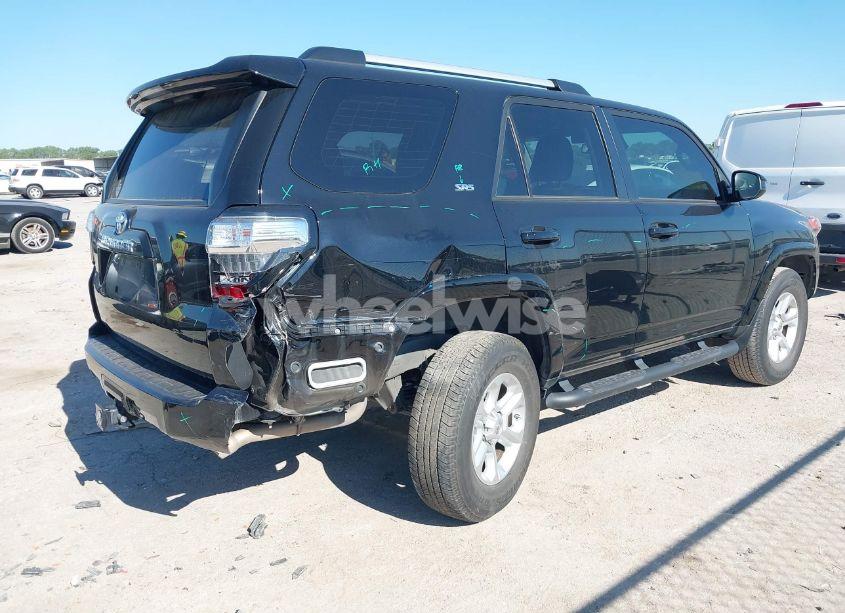 Photo 4 of 2021 Toyota 4runner SR5 (VIN JTEEU5JR7M5242390)