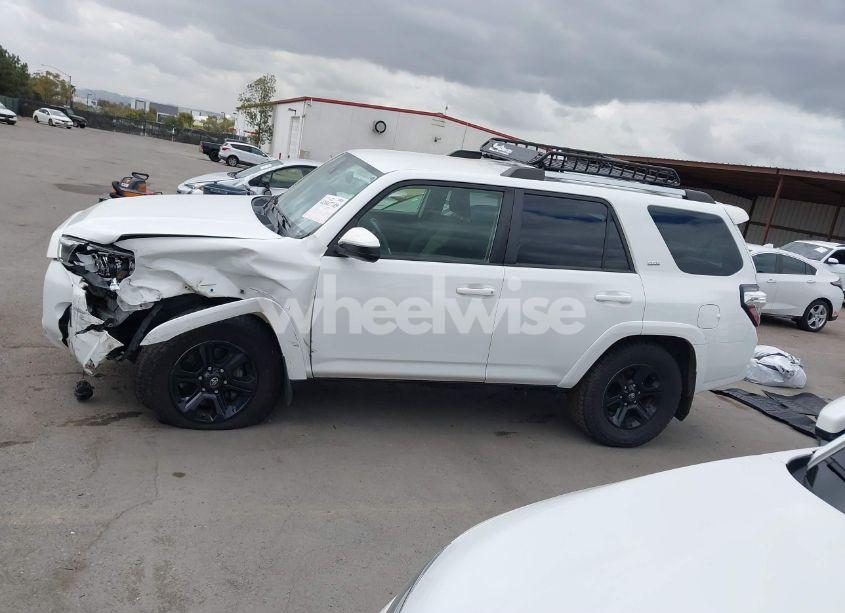 Photo 14 of 2022 Toyota 4runner SR5 (VIN JTEEU5JR7N5257599)