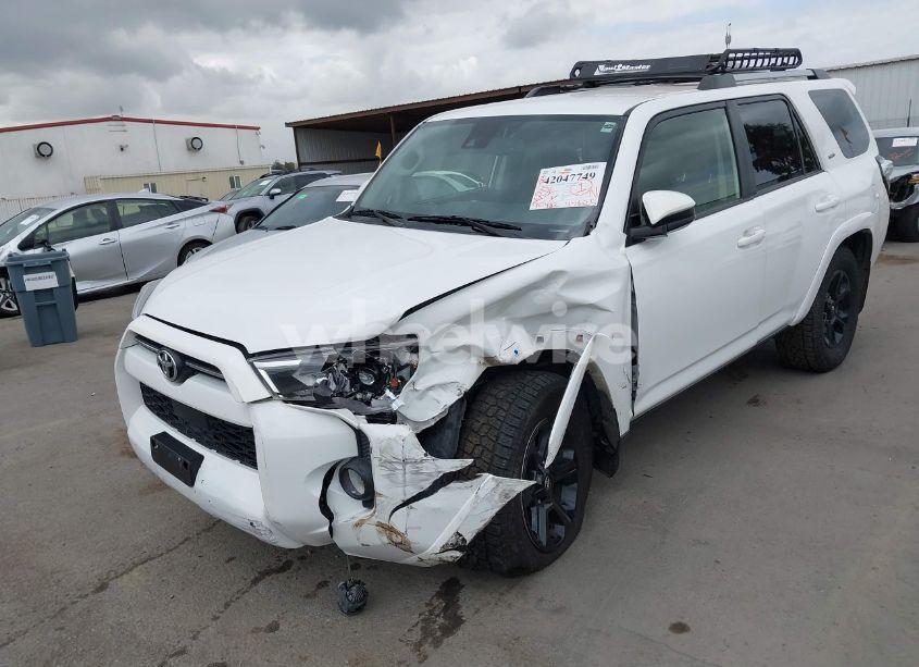 Photo 6 of 2022 Toyota 4runner SR5 (VIN JTEEU5JR7N5257599)