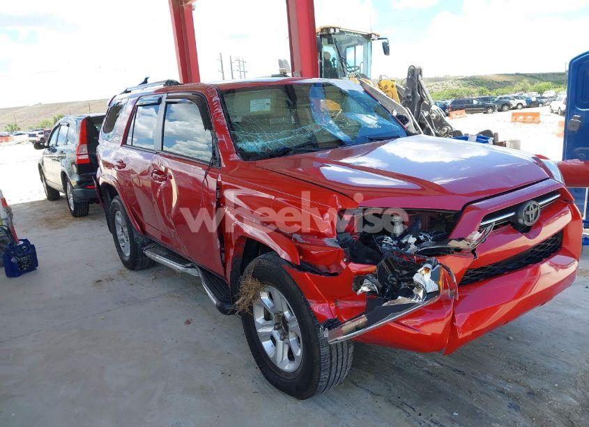 2021 Toyota 4runner SR5 (VIN JTEEU5JR9M5232380) main photo