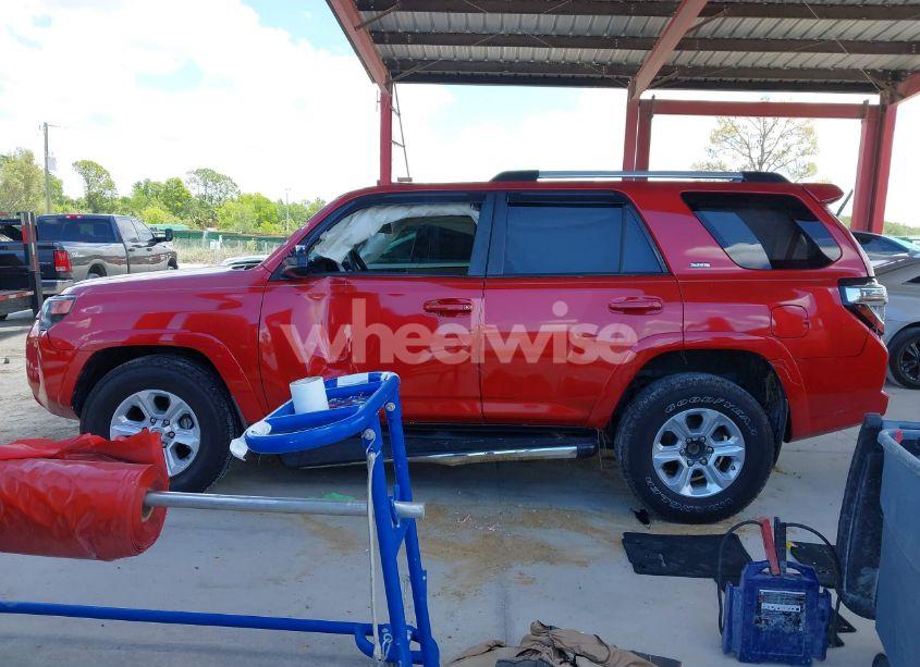 Photo 14 of 2021 Toyota 4runner SR5 (VIN JTEEU5JR9M5232380)