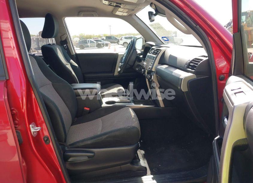 Photo 5 of 2021 Toyota 4runner SR5 (VIN JTEEU5JR9M5236350)