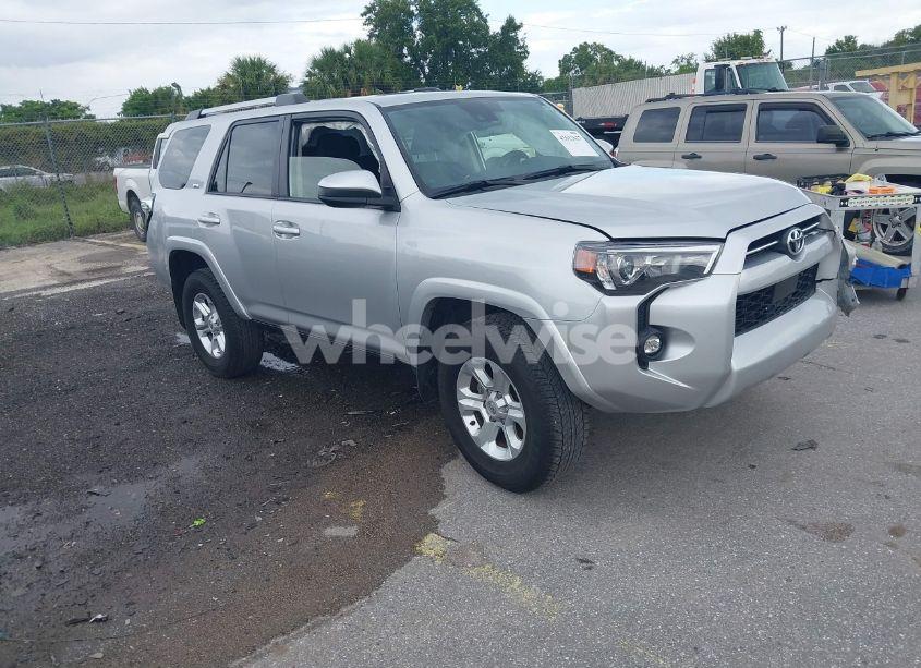 2024 Toyota 4runner SR5 (VIN JTEEU5JR9R5309272) main photo