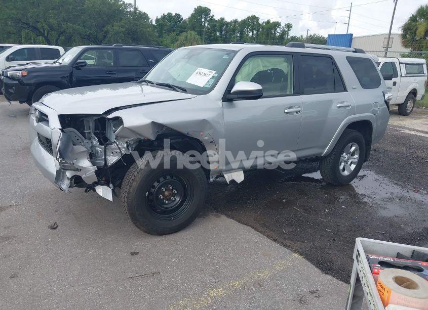 Photo 2 of 2024 Toyota 4runner SR5 (VIN JTEEU5JR9R5309272)