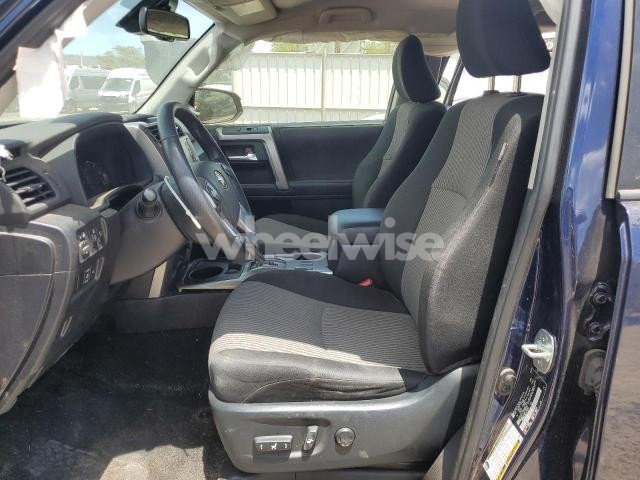 Photo 7 of 2024 TOYOTA 4RUNNER SR5 N/A (VIN JTEEU5JRXR5314819)