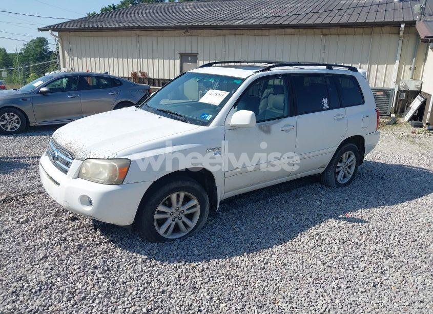 Photo 2 of 2006 Toyota Highlander HYBRID LIMITED V6 (VIN JTEEW21A260005552)