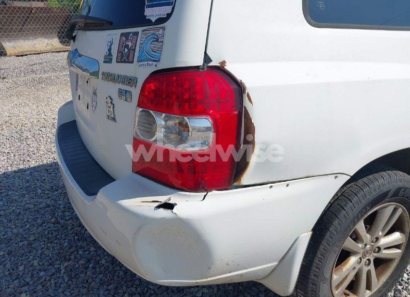 Photo 6 of 2006 Toyota Highlander HYBRID LIMITED V6 (VIN JTEEW21A260005552)