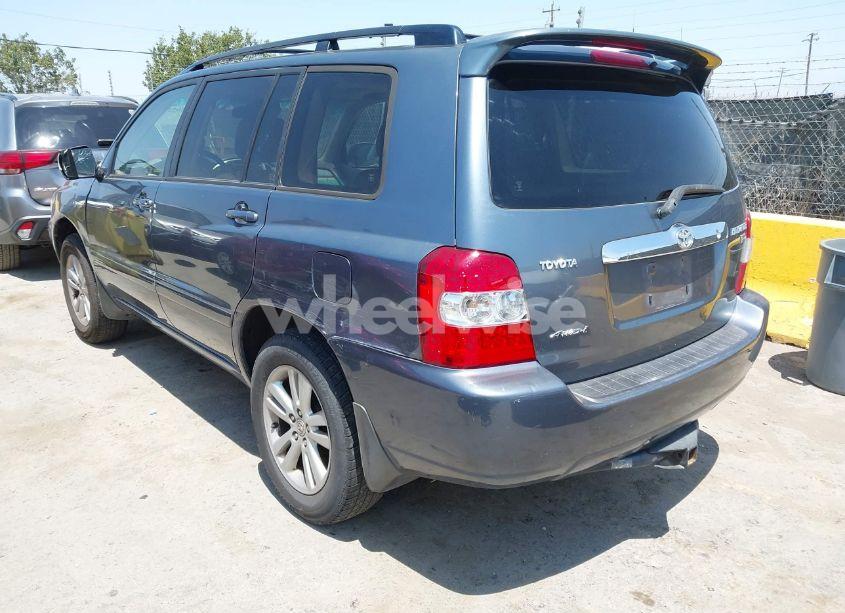 Photo 3 of 2006 Toyota Highlander HYBRID LIMITED V6 (VIN JTEEW21A460003236)