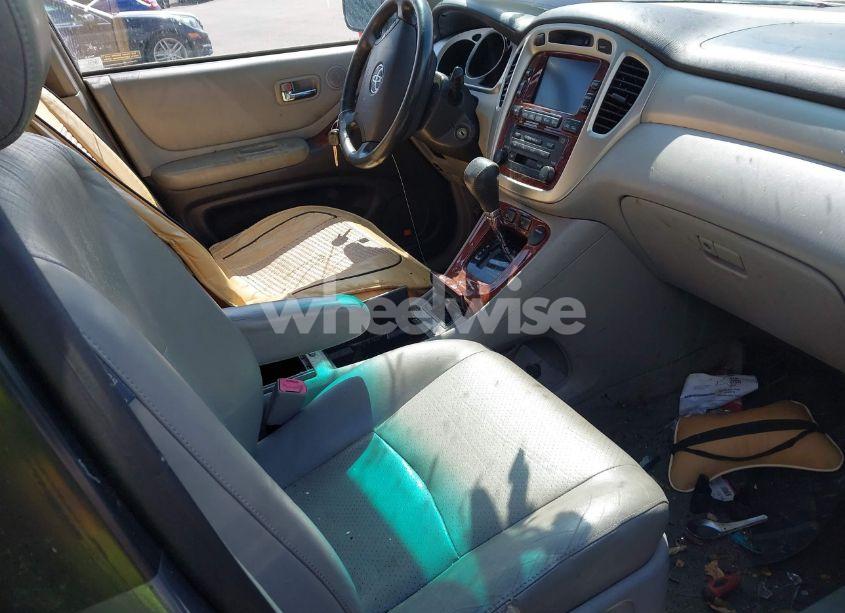 Photo 5 of 2006 Toyota Highlander HYBRID LIMITED V6 (VIN JTEEW21A560012012)