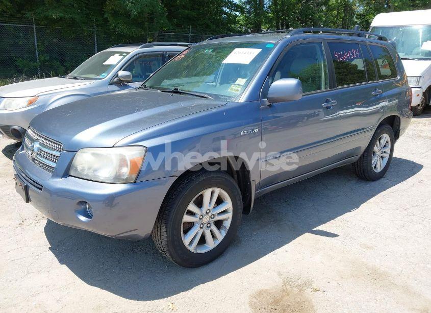 Photo 2 of 2006 Toyota Highlander HYBRID LIMITED V6 (VIN JTEEW21A860012439)