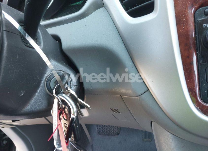 Photo 11 of 2006 Toyota Highlander HYBRID LIMITED V6 (VIN JTEEW21A860022985)