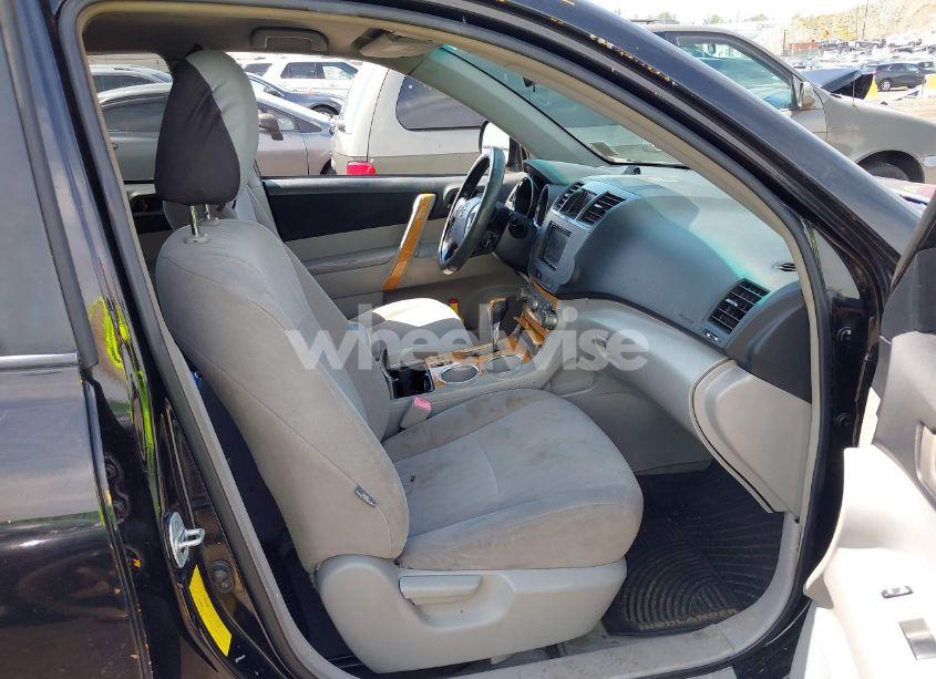 Photo 5 of 2008 Toyota Highlander HYBRID (VIN JTEEW41AX82003843)