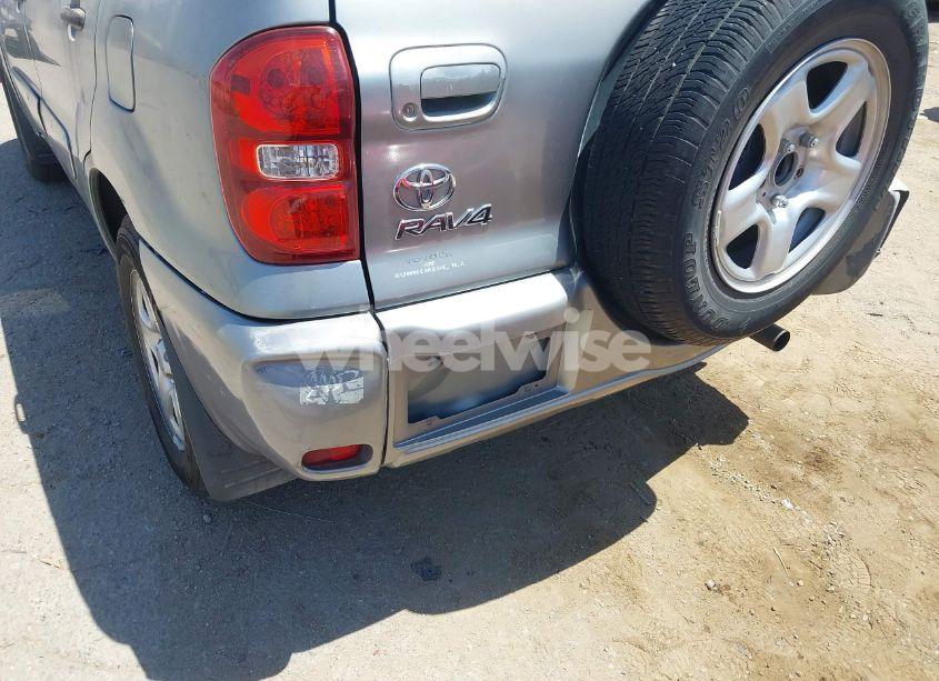 Photo 12 of 2004 Toyota Rav4 (VIN JTEGD20V040044561)