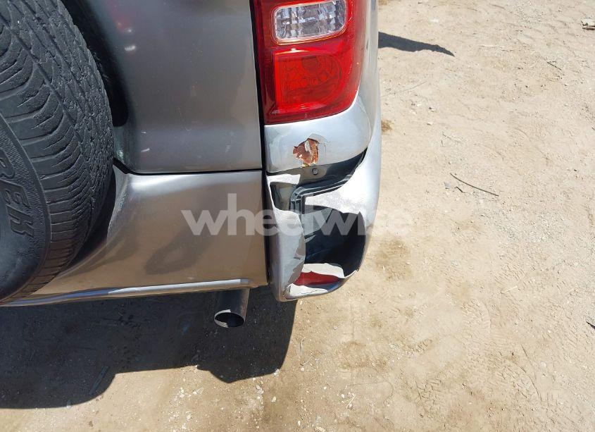 Photo 13 of 2004 Toyota Rav4 (VIN JTEGD20V040044561)