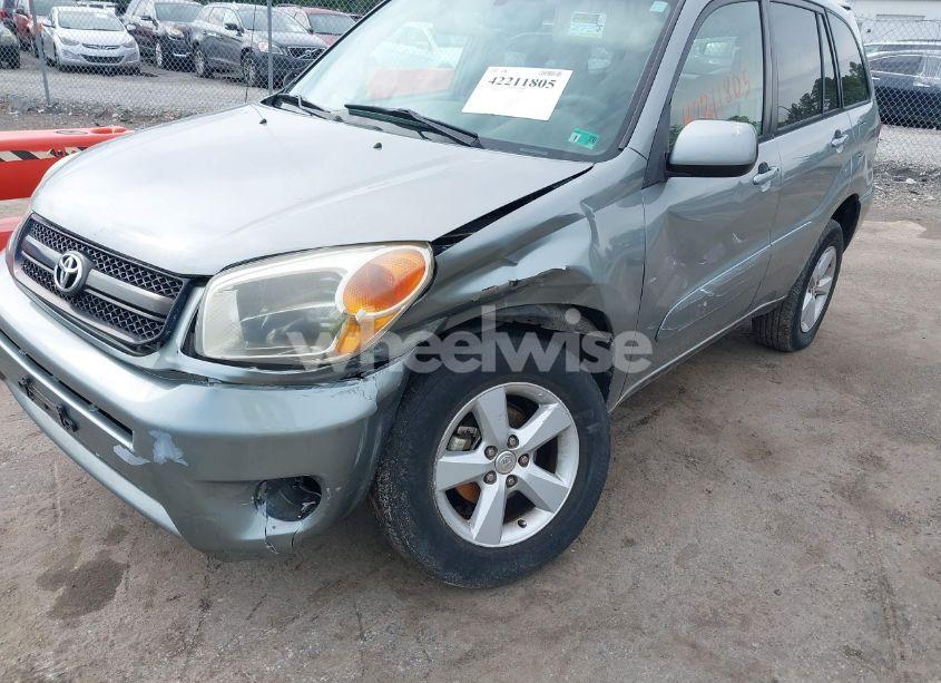 Photo 6 of 2004 Toyota Rav4 (VIN JTEGD20V140025663)