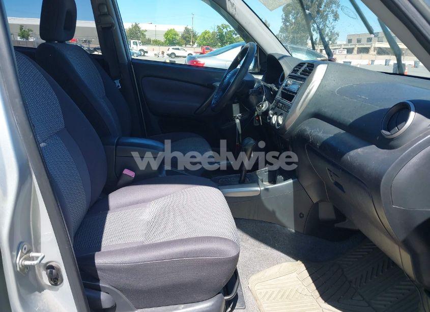 Photo 5 of 2004 Toyota Rav4 (VIN JTEGD20V240026238)