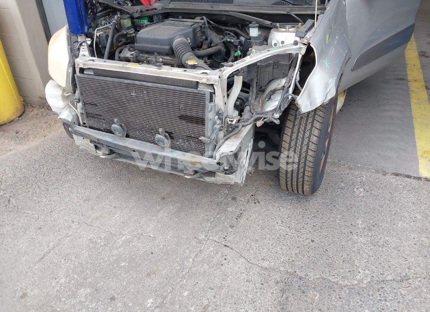 Photo 6 of 2004 Toyota Rav4 (VIN JTEGD20V240027583)