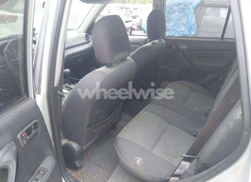Photo 8 of 2005 Toyota Rav4 (VIN JTEGD20V350049223)