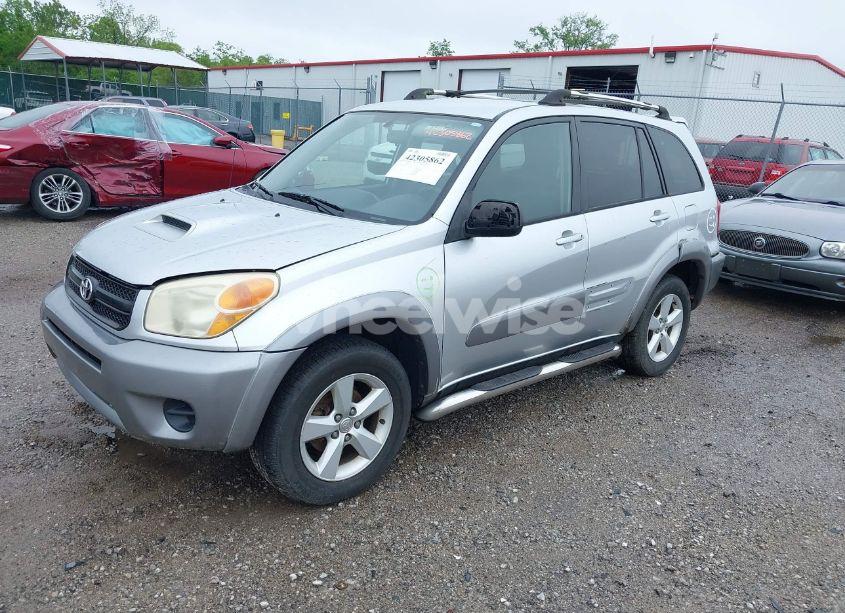 Photo 2 of 2004 Toyota Rav4 (VIN JTEGD20V440008811)