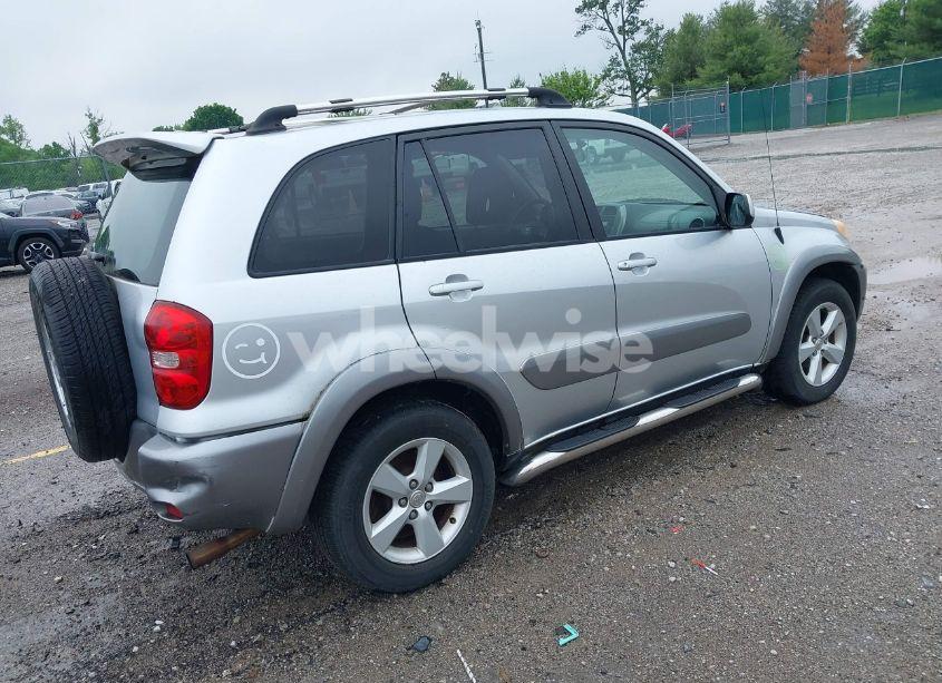 Photo 4 of 2004 Toyota Rav4 (VIN JTEGD20V440008811)