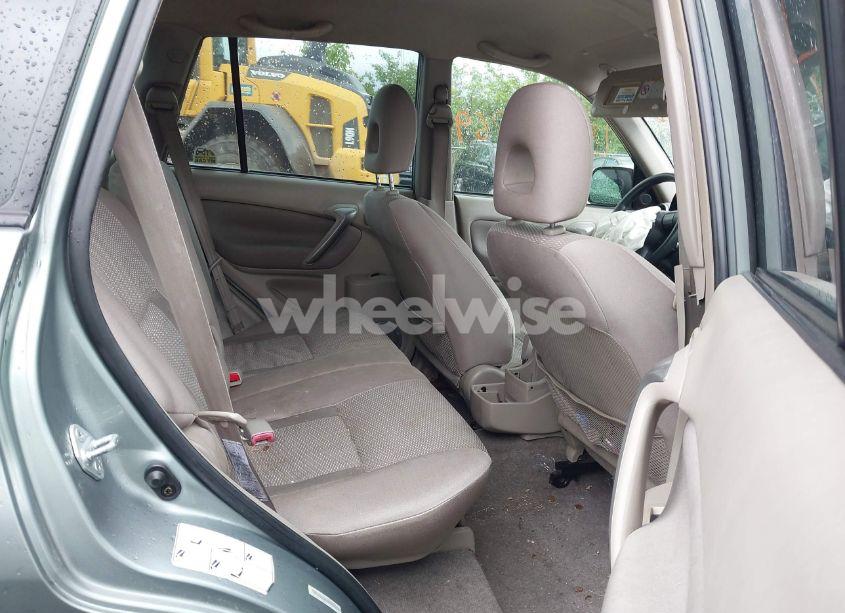 Photo 8 of 2004 Toyota Rav4 (VIN JTEGD20V440010736)