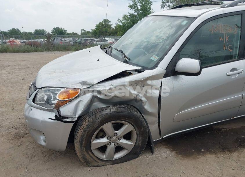 Photo 6 of 2004 Toyota Rav4 (VIN JTEGD20V440044689)