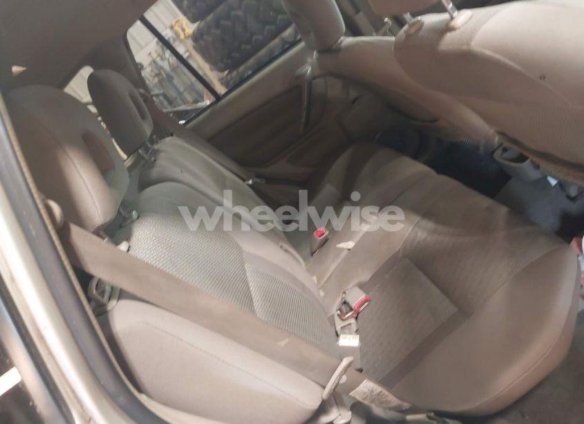 Photo 8 of 2004 Toyota Rav4 (VIN JTEGD20V740005644)