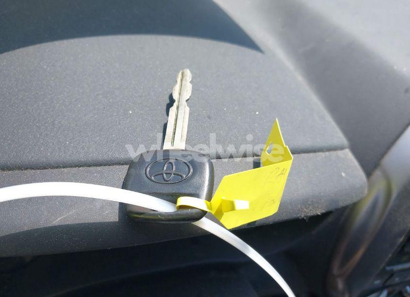 Photo 11 of 2004 Toyota Rav4 (VIN JTEGD20V740039633)