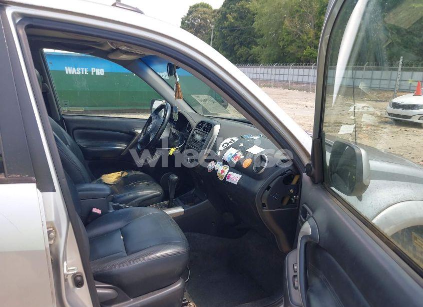 Photo 5 of 2004 Toyota Rav4 (VIN JTEGD20V740039633)