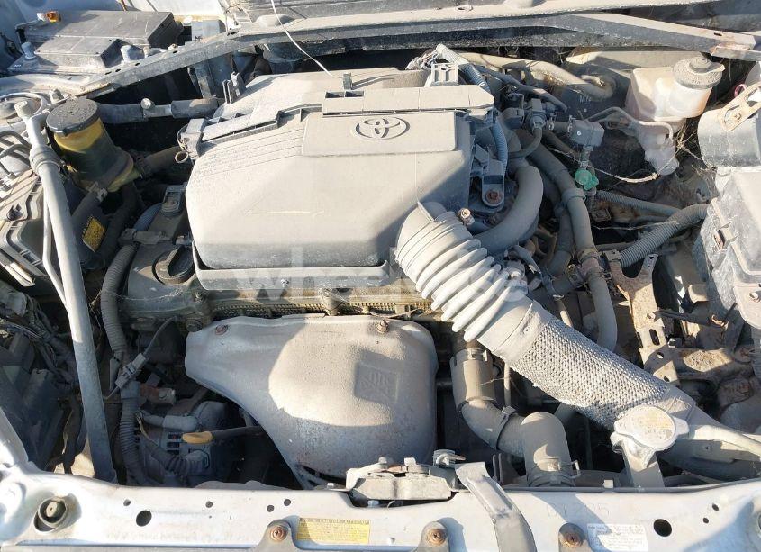 Photo 10 of 2004 Toyota Rav4 (VIN JTEGD20V840034019)