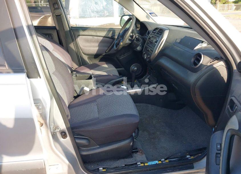 Photo 5 of 2004 Toyota Rav4 (VIN JTEGD20V840034019)