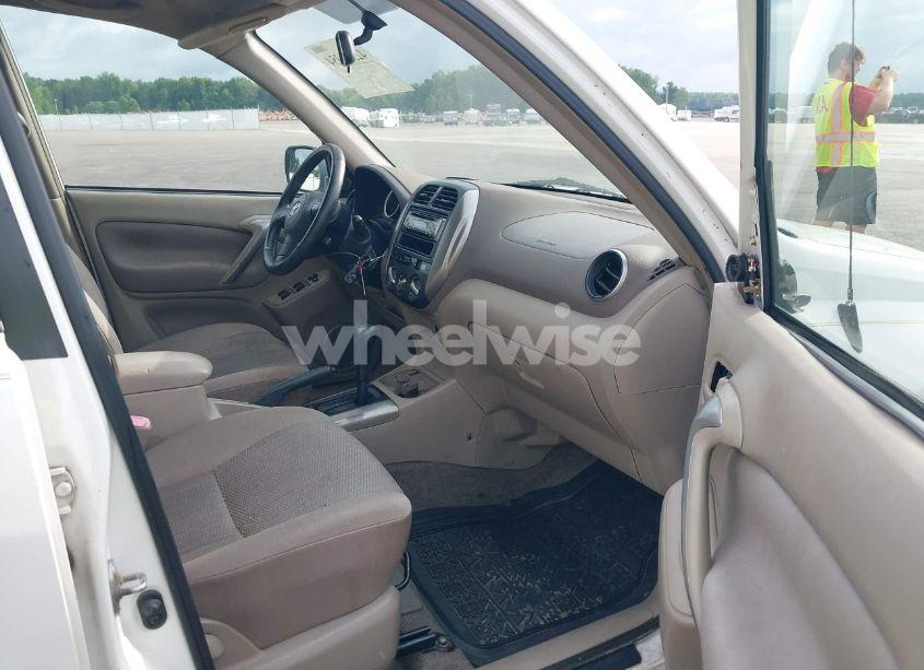 Photo 5 of 2004 Toyota Rav4 (VIN JTEGD20V940006150)