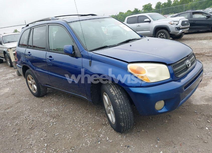 2004 Toyota Rav4 (VIN JTEGD20VX40018730) main photo