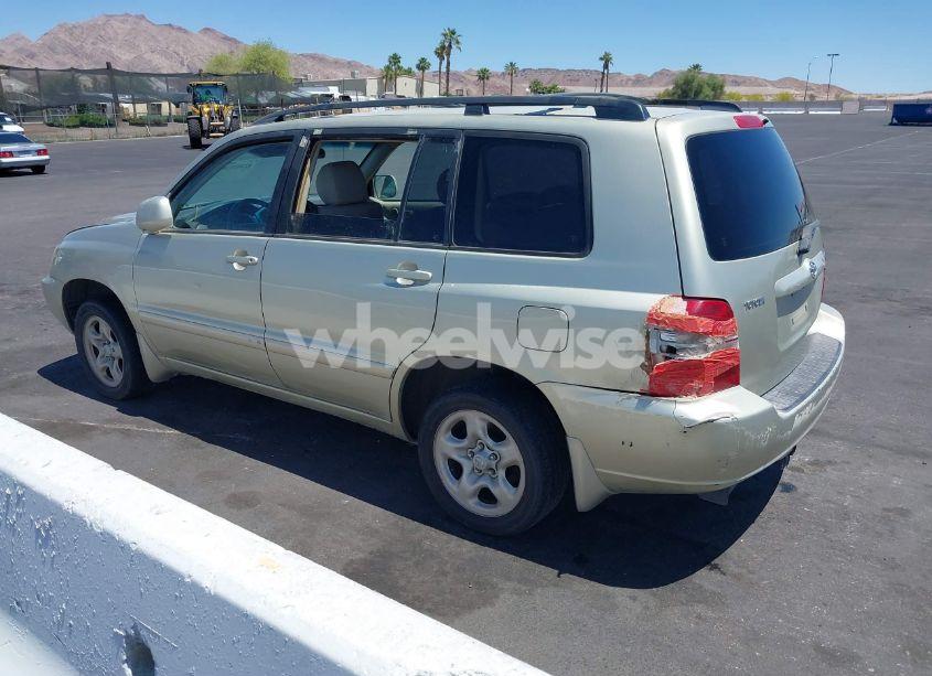 Photo 3 of 2003 Toyota Highlander (VIN JTEGD21A030060835)