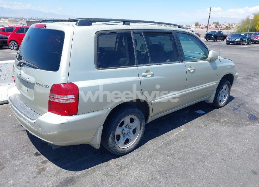 Photo 4 of 2003 Toyota Highlander (VIN JTEGD21A030060835)