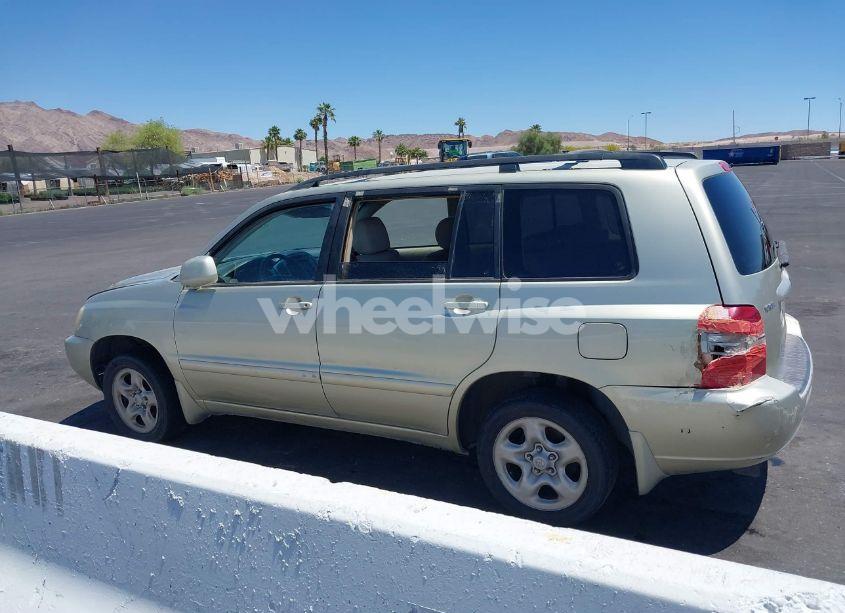 Photo 6 of 2003 Toyota Highlander (VIN JTEGD21A030060835)