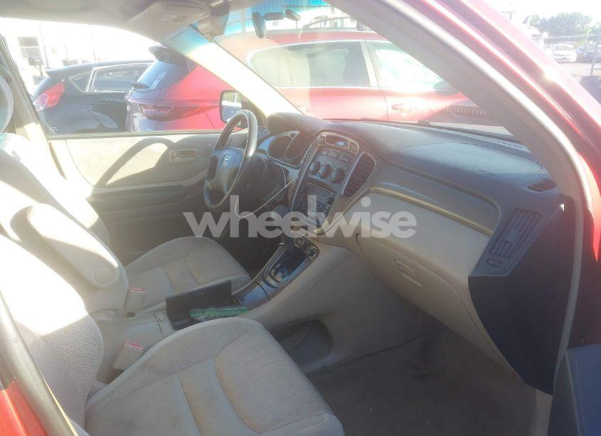 Photo 5 of 2003 Toyota Highlander (VIN JTEGD21A030070166)