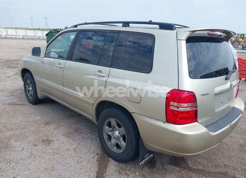 Photo 3 of 2003 Toyota Highlander (VIN JTEGD21A130055398)