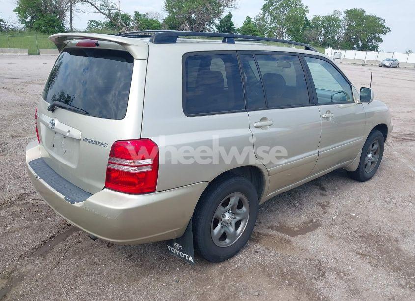 Photo 4 of 2003 Toyota Highlander (VIN JTEGD21A130055398)