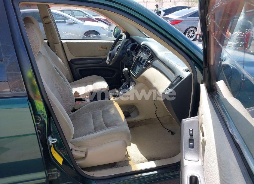 Photo 5 of 2003 Toyota Highlander (VIN JTEGD21A130064702)
