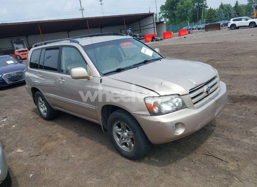 2005 Toyota Highlander (VIN JTEGD21A150106434) main photo