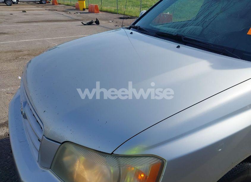 Photo 6 of 2003 Toyota Highlander (VIN JTEGD21A330073160)