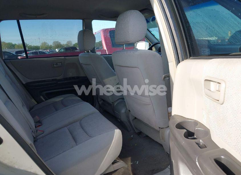 Photo 8 of 2003 Toyota Highlander (VIN JTEGD21A330073160)