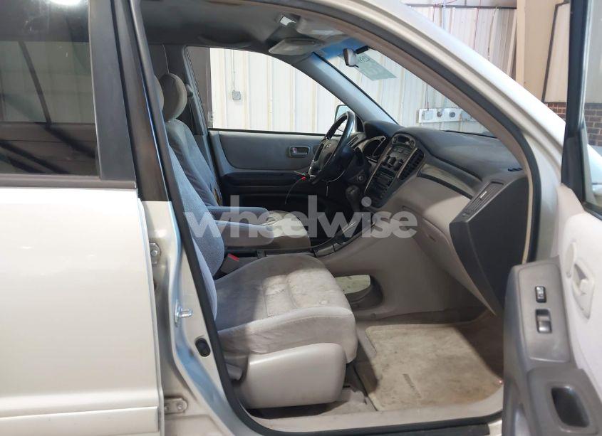 Photo 5 of 2003 Toyota Highlander (VIN JTEGD21A430067514)
