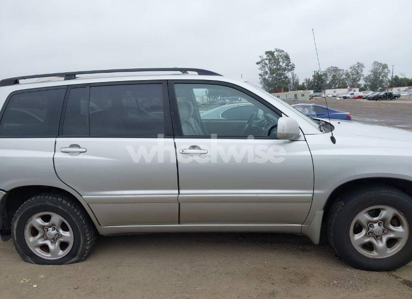 Photo 13 of 2002 Toyota Highlander (VIN JTEGD21A520038487)