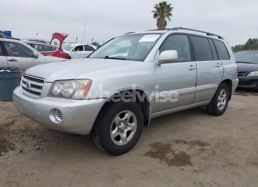 Photo 2 of 2002 Toyota Highlander (VIN JTEGD21A520038487)