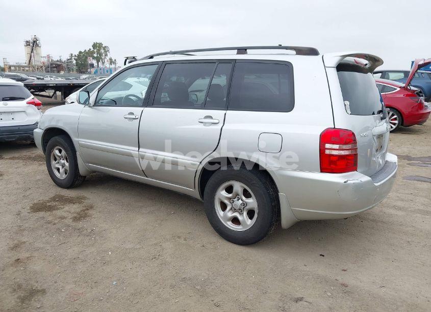 Photo 3 of 2002 Toyota Highlander (VIN JTEGD21A520038487)